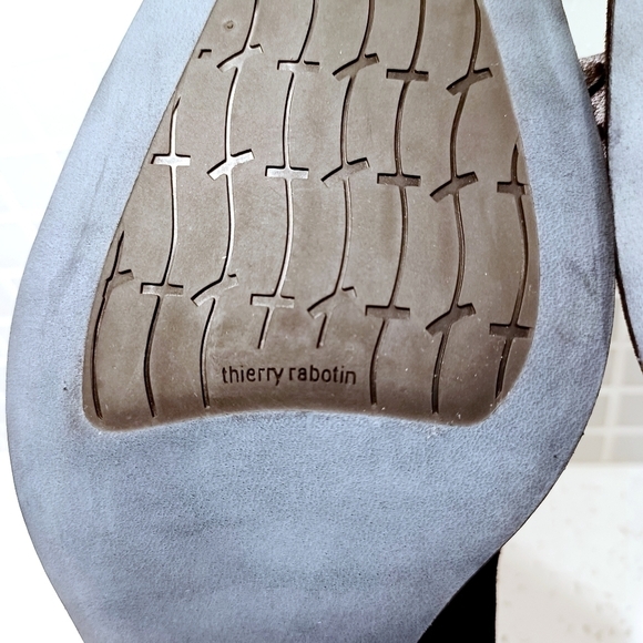 THIERRY Rabotin low heels pumps shoes - Picture 7 of 8